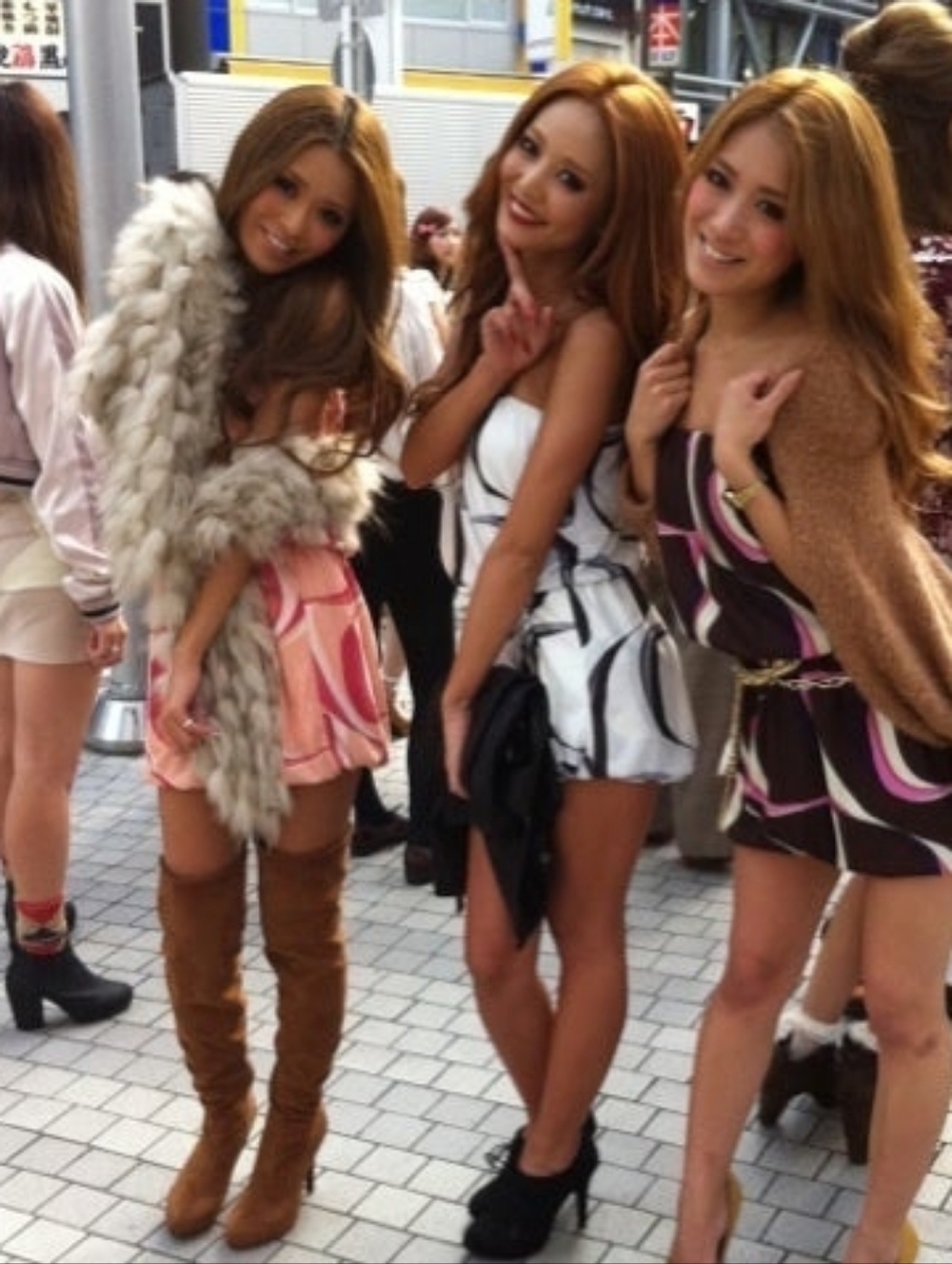 Rienda Gyaru Strapless Peach & Red Marble Print Bubble Hem Summer Mini Dress